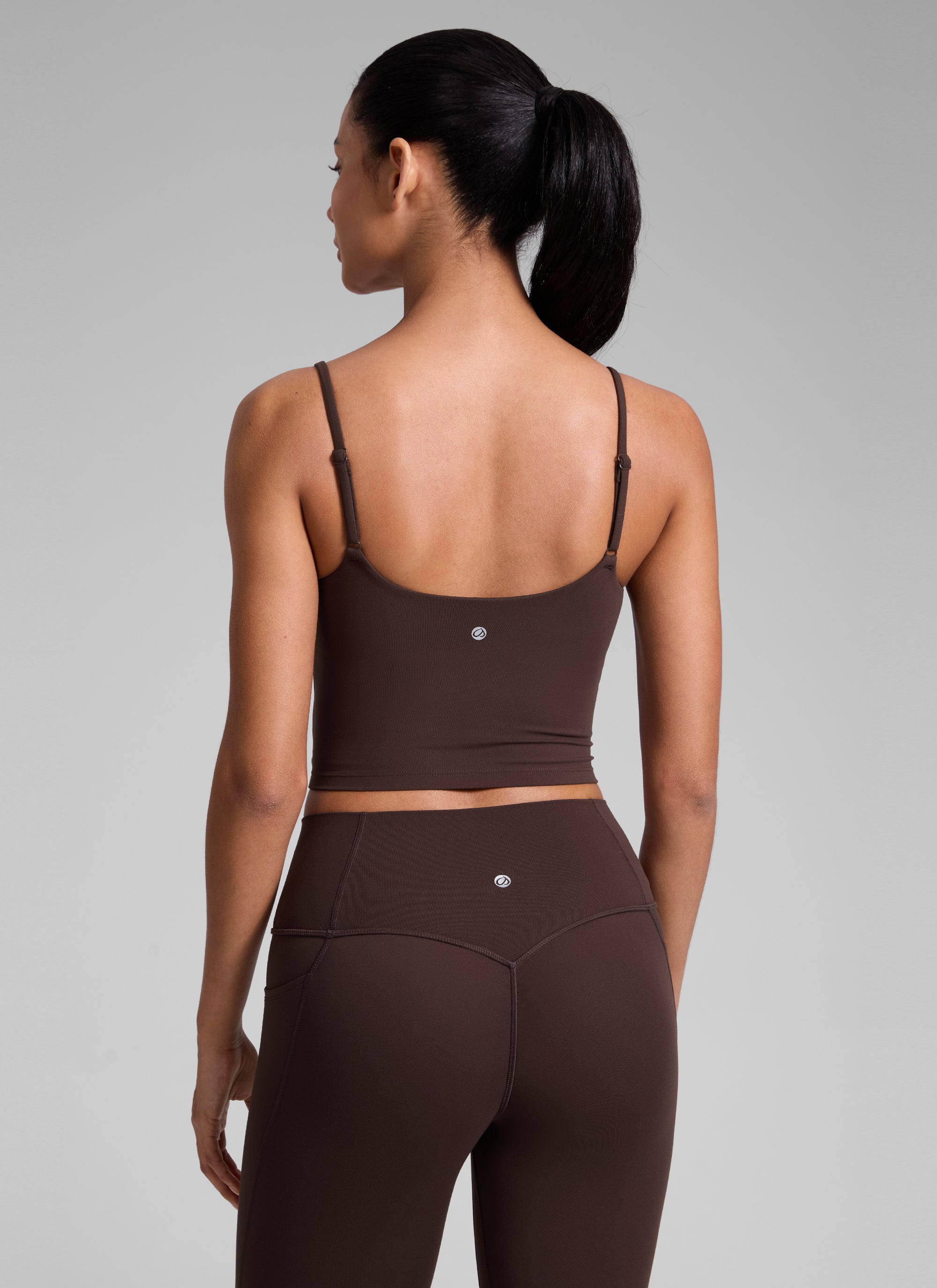 CRZ YOGA Womens Butterlift Scoop Neck U Back Yoga Longline Sports Bra Hot Fudge Brown
