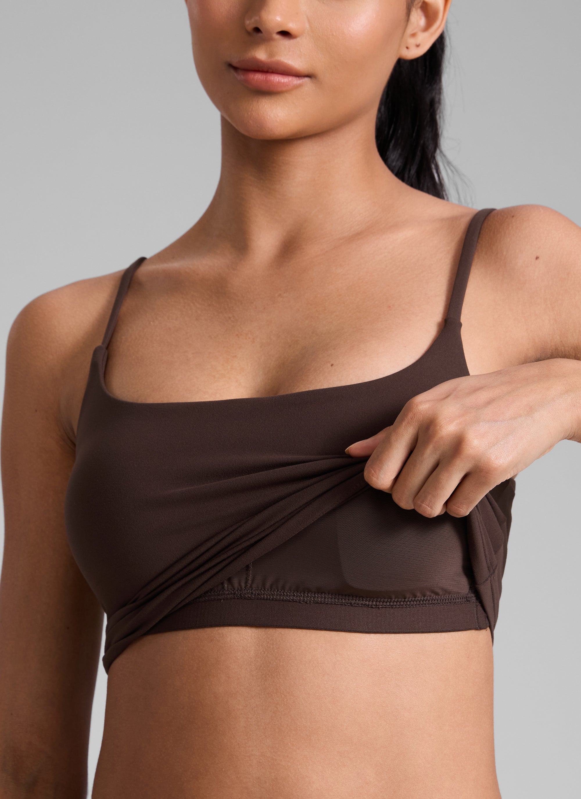 CRZ YOGA Womens Butterlift Scoop Neck U Back Yoga Longline Sports Bra Hot Fudge Brown