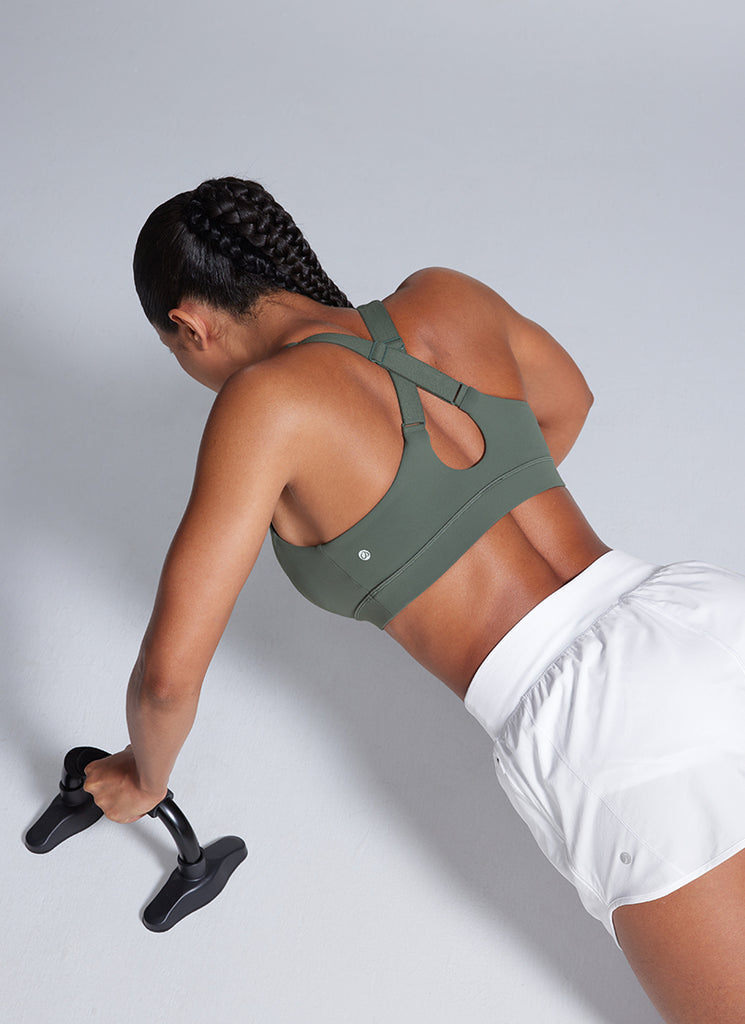 CRZ YOGA Womens Butterbreeze Padded V Neck Sports Bra Training Deep Red