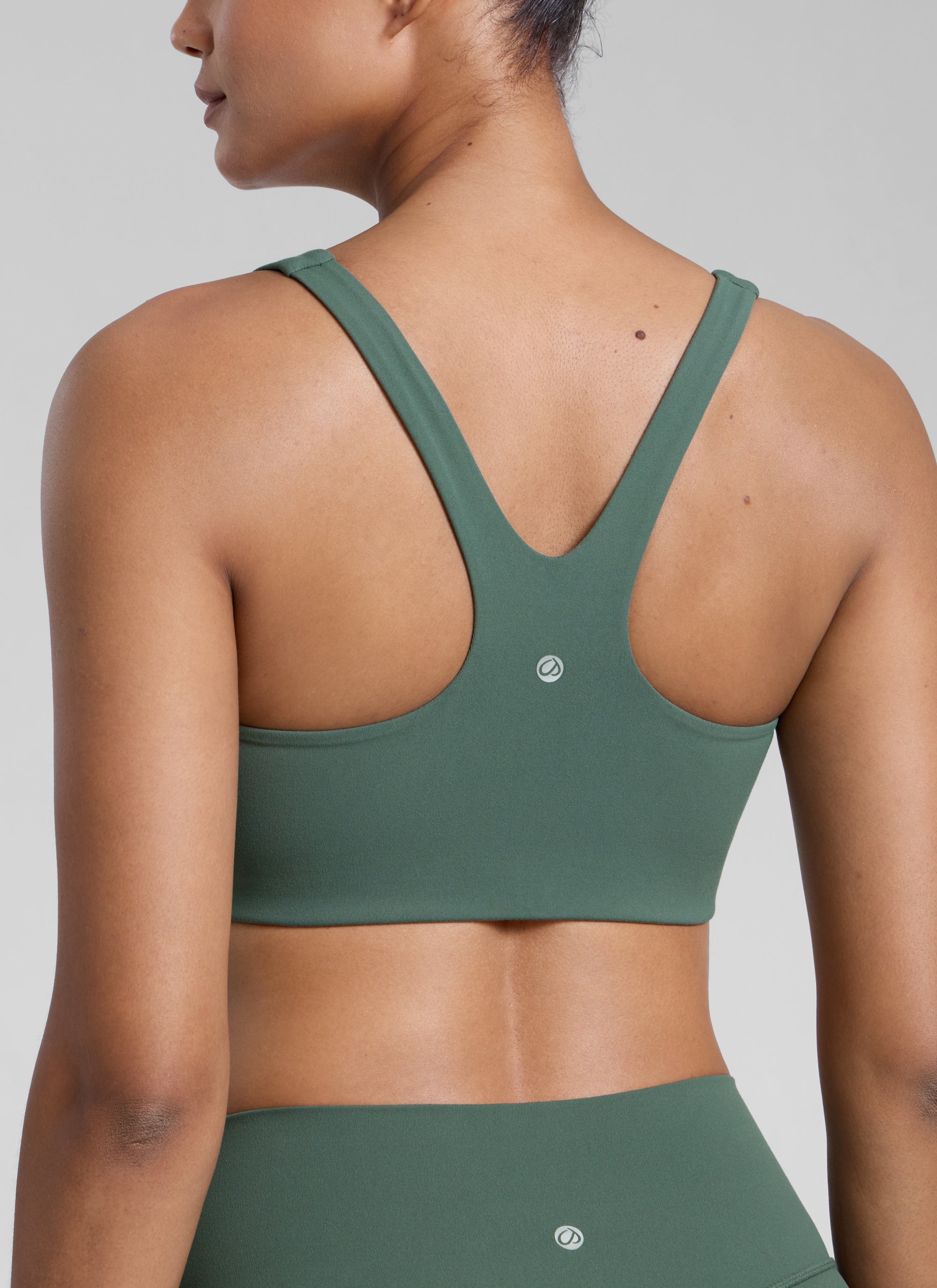 CRZ YOGA Womens Butterlift Double Lined Square Neck Yoga Sports Bra Dark Forest Green @model_info:Barbara