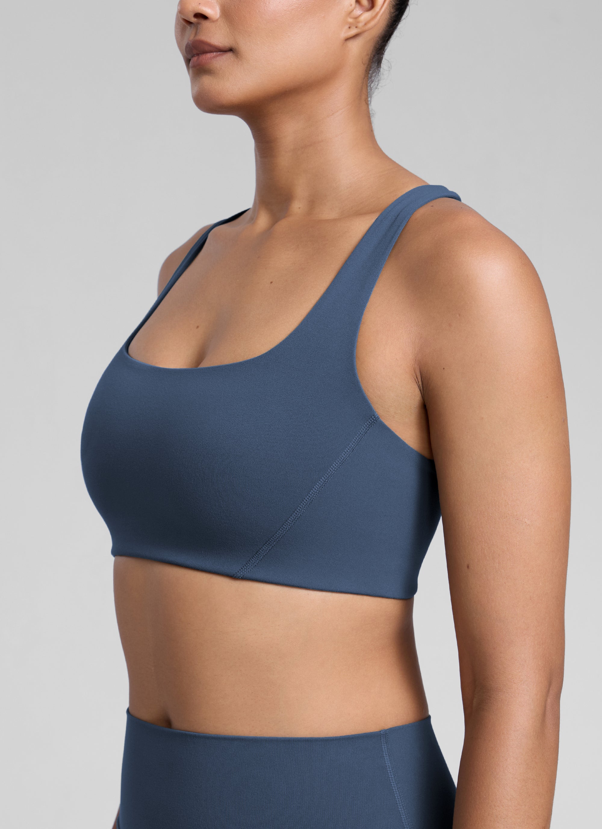CRZ YOGA Womens Butterlift Double Lined Square Neck Yoga Sports Bra Stelindigo @model_info:Barbara
