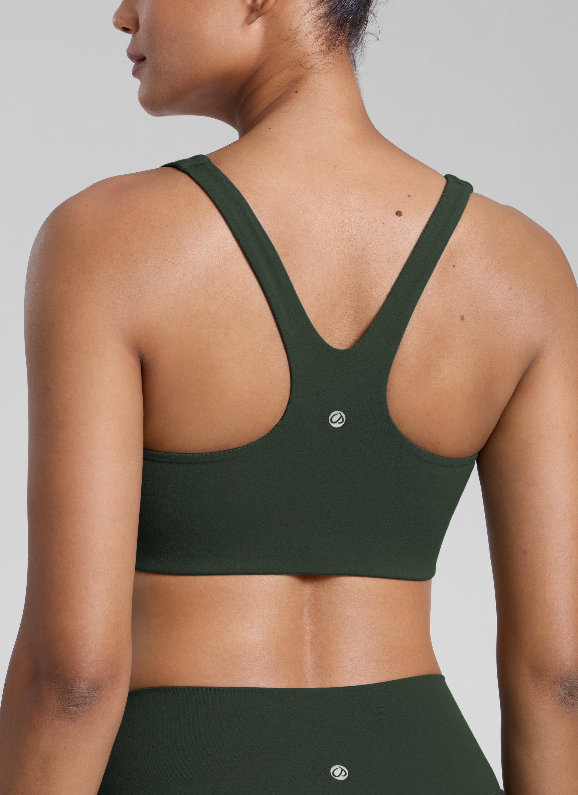 CRZ YOGA Womens Butterlift Double Lined Square Neck Yoga Sports Bra Legend Green @model_info:Barbara