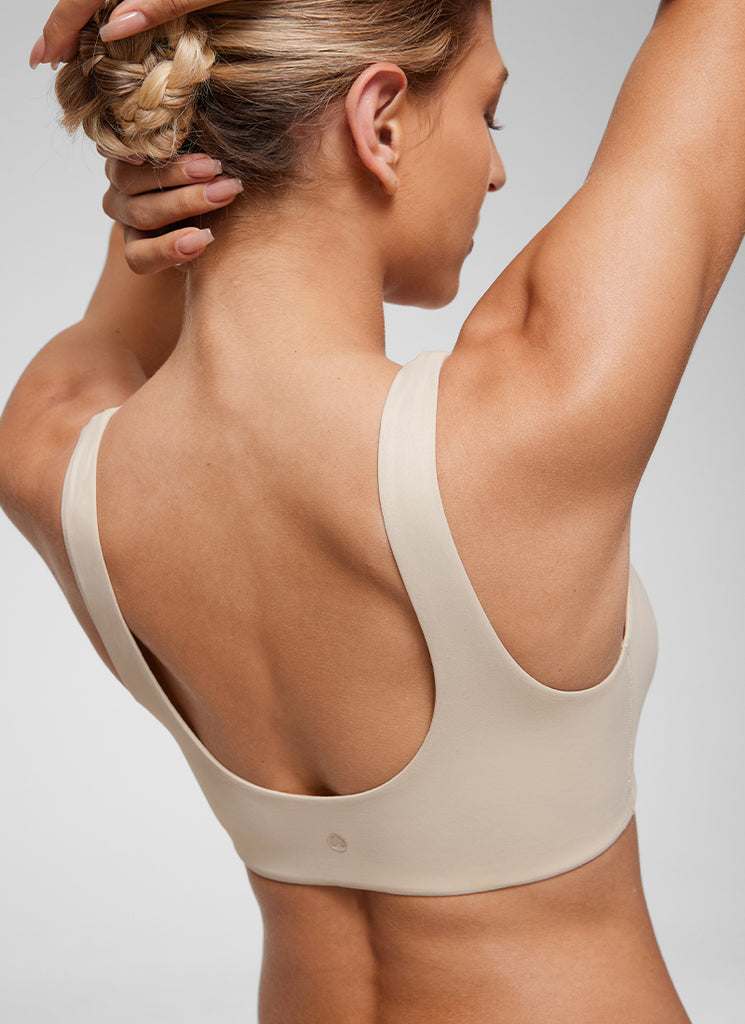 CRZ YOGA Women's Softhold Wireless Double Lined U Back Everyday Bra Snow White