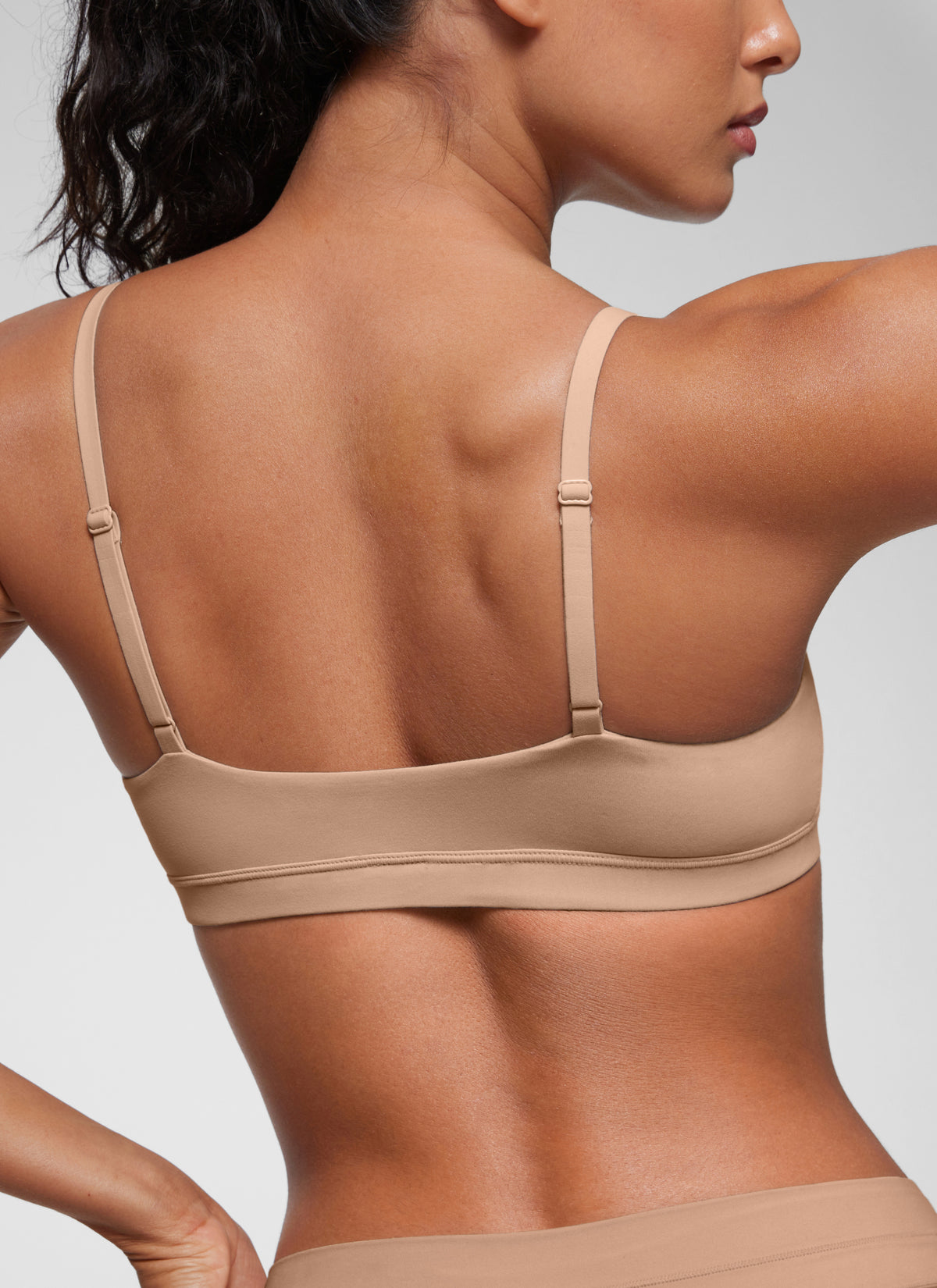 CRZ YOGA Women's Softhold Wireless Scoop Neck  Everyday Bra Adjustable Warm Beige @model_info:S4