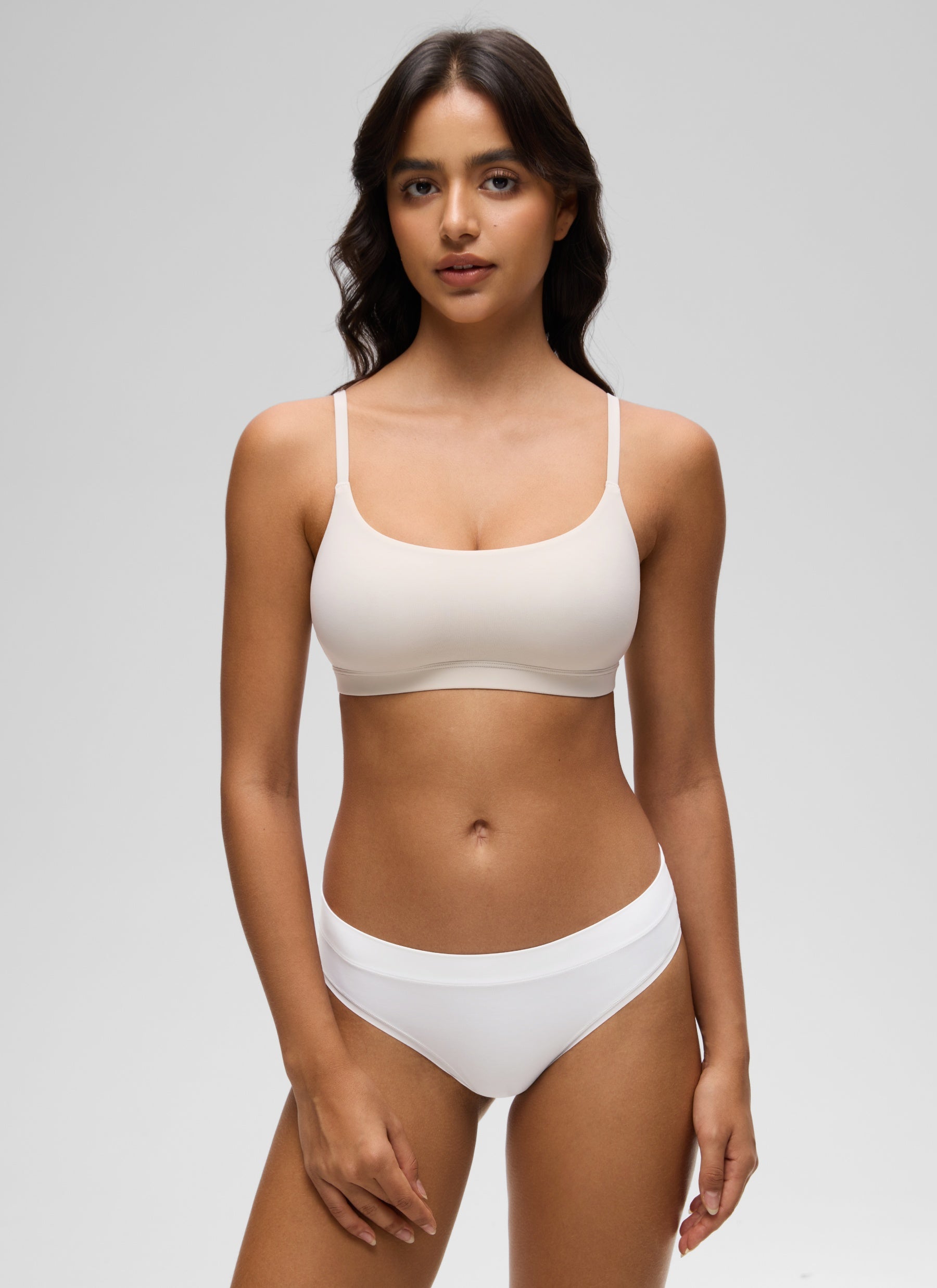 CRZ YOGA Women's Softhold Wireless Scoop Neck  Everyday Bra Adjustable Milky White