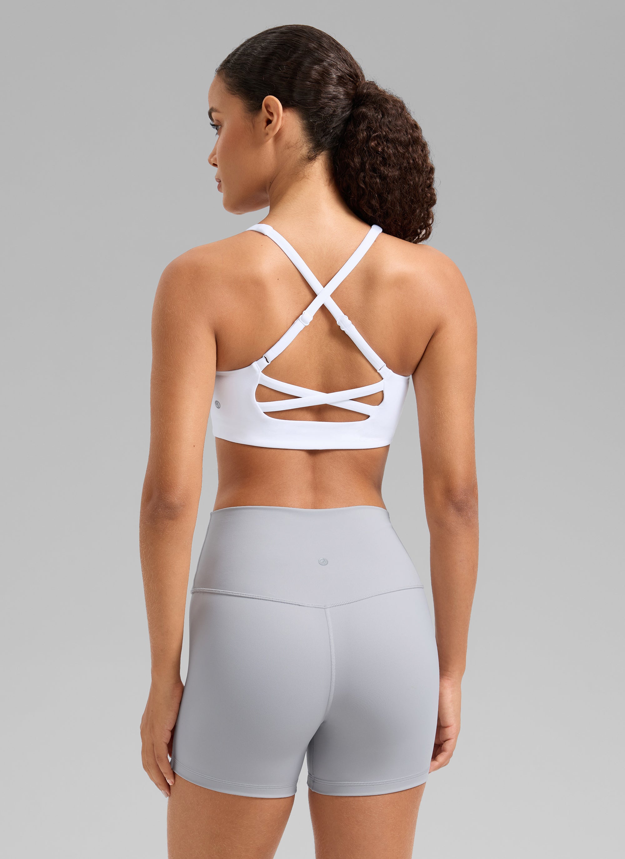 CRZ YOGA Women's Butterlift Workout Cross Back Built in Bra Sports Bra White @model_info:Gabi