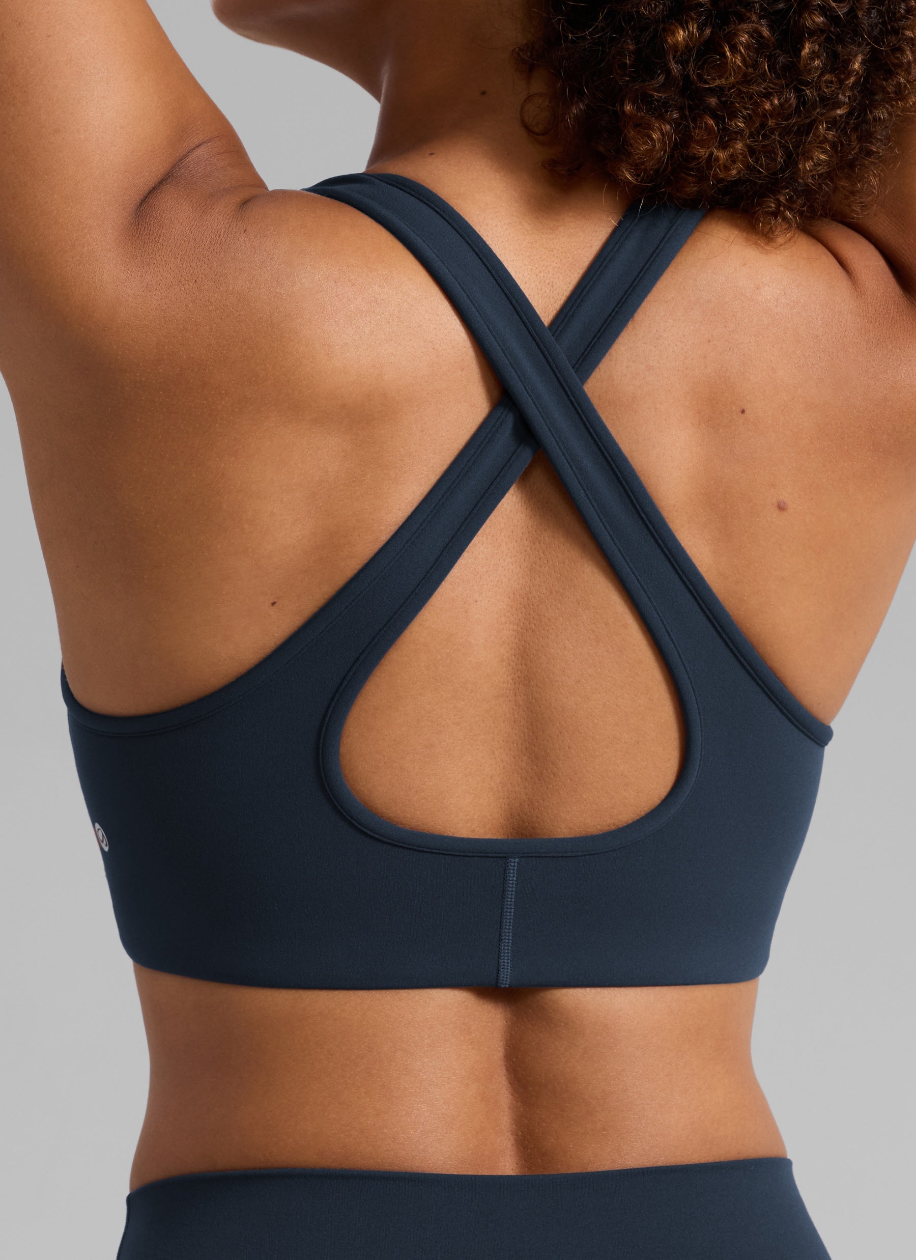 CRZ YOGA Women's Butterlift® Workout Deep V Neck Cross Back Sports Bra True Navy