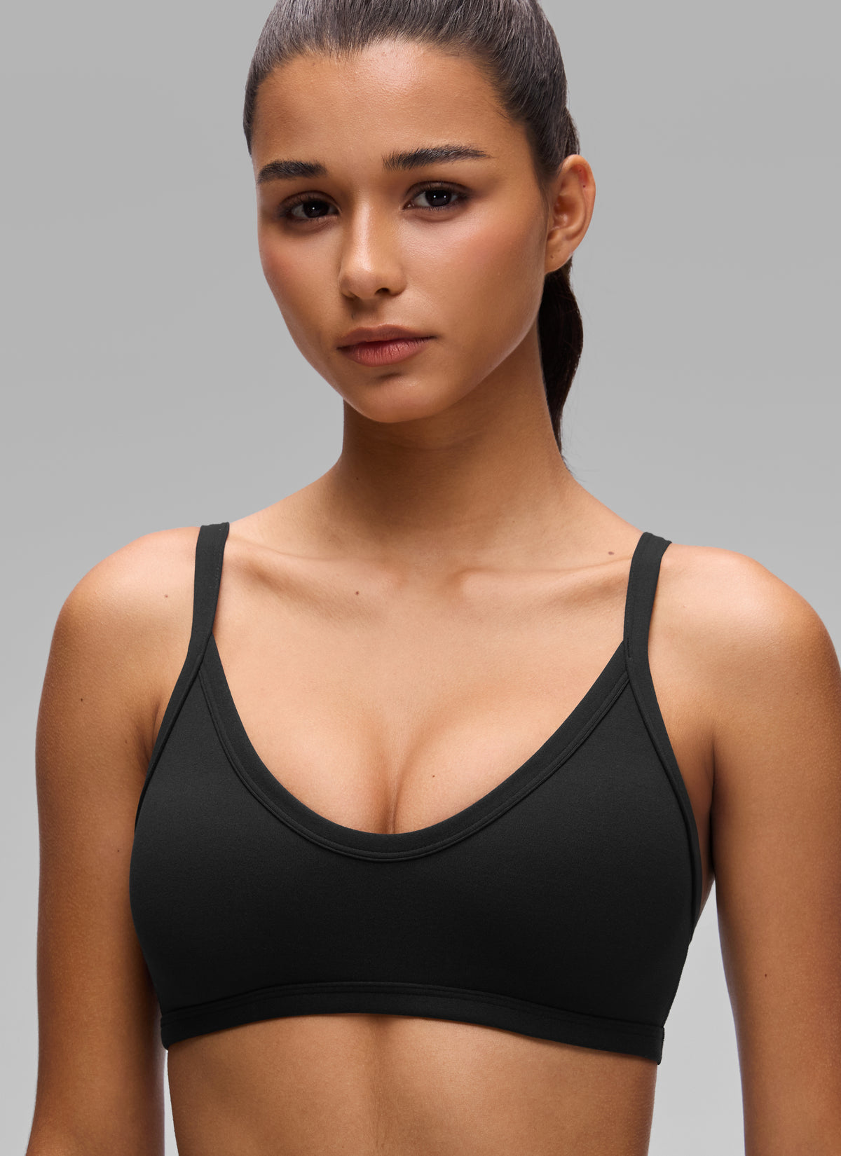CRZ YOGA Butterlift Women's Double Lined V Neck Workout Sports Bras Black @model_info:A