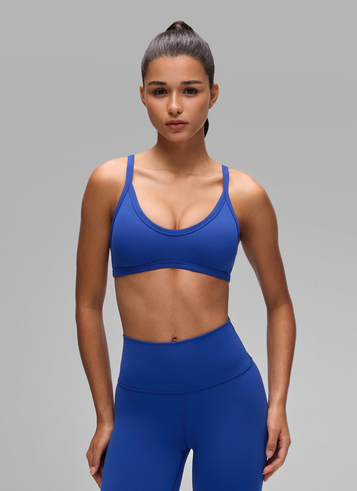 CRZ YOGA Butterlift Women's Double Lined V Neck Workout Sports Bras Waves Blue @model_info:A
