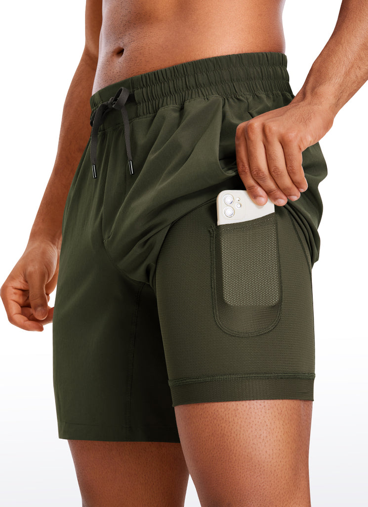 CRZ YOGA Men's Train Run Classic Fit Feathery-Fit Lined Shorts 7'' Black