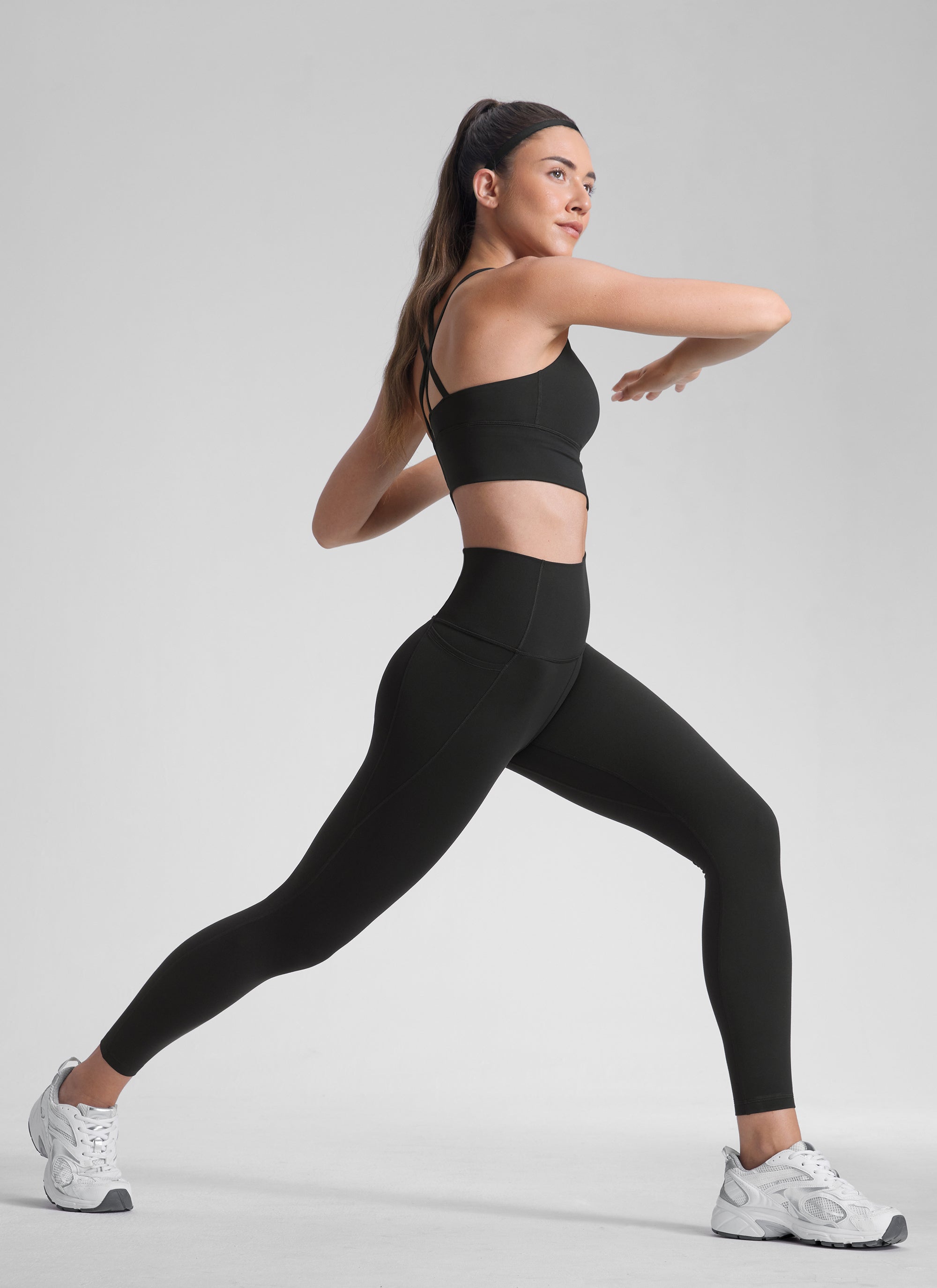 CRZ YOGA Women's Yoga Lounge High Rise Butterluxe Pocket Leggings 25'' Black @model_info:Malisa