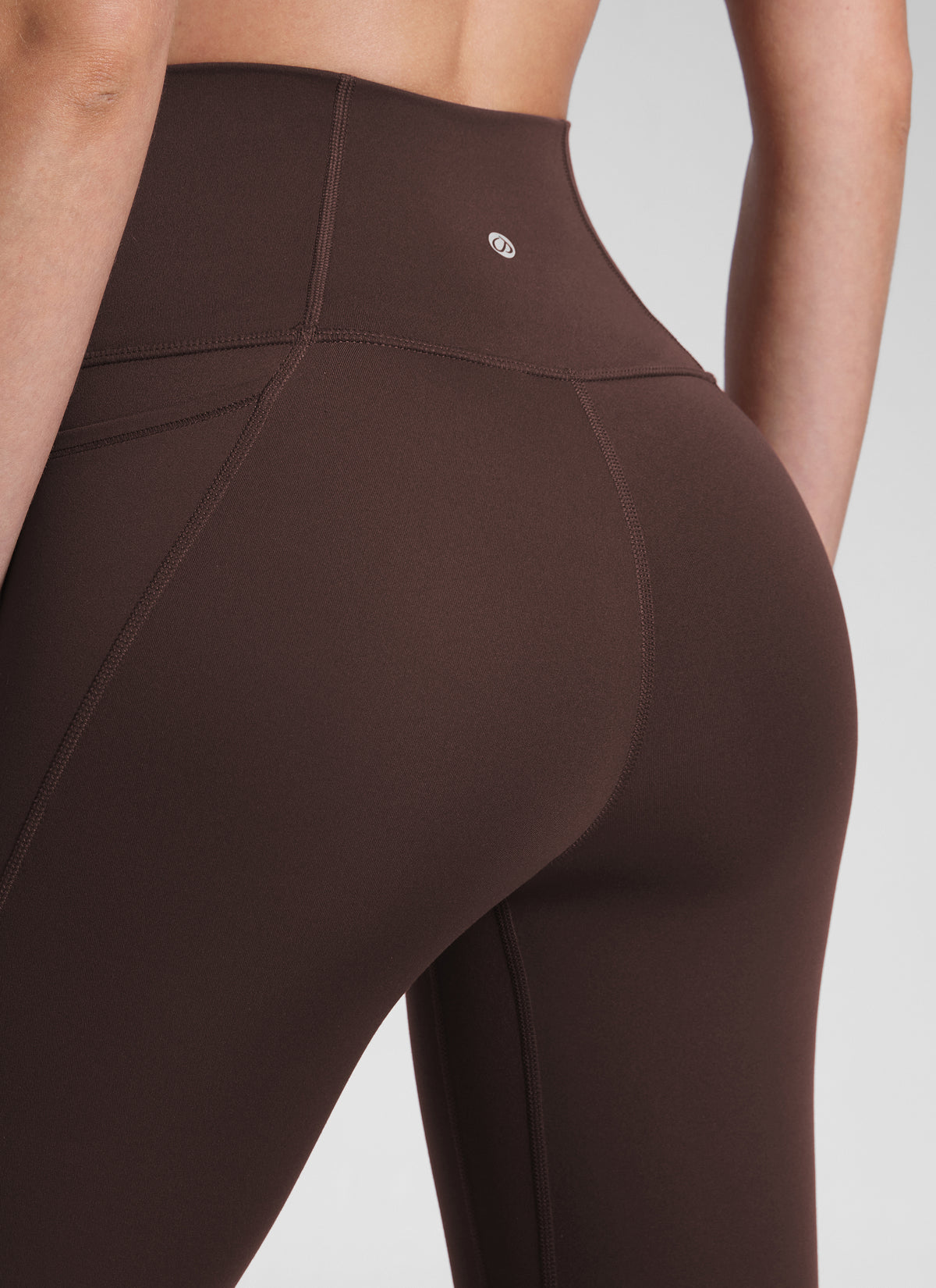 CRZ YOGA Women's Yoga Lounge High Rise Butterluxe Pocket Leggings 25'' Hot Fudge Brown @model_info:Malisa