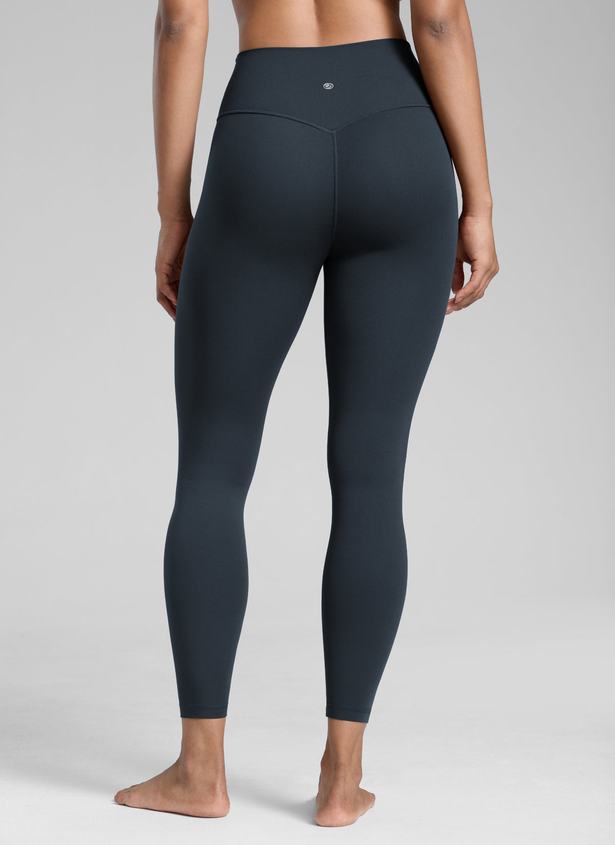 CRZ YOGA Women's Workout High Rise Butterlift Yoga Leggings 25'' True Navy @model_info:Barbara
