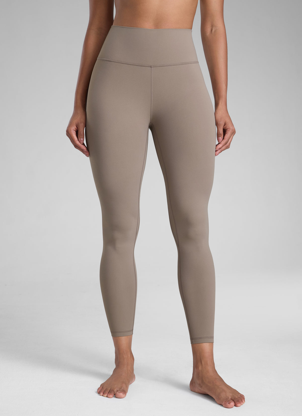 CRZ YOGA Women's Workout High Rise Butterlift Yoga Leggings 25'' Creamy Latte @model_info:Barbara