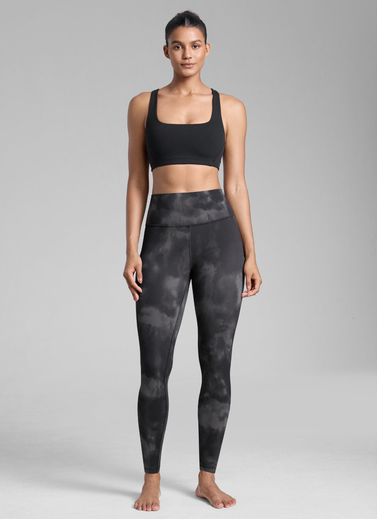 CRZ YOGA Women's Workout High Rise Butterlift Yoga Leggings 28'' Grey Tie Dye Flowers @model_info:Barbara