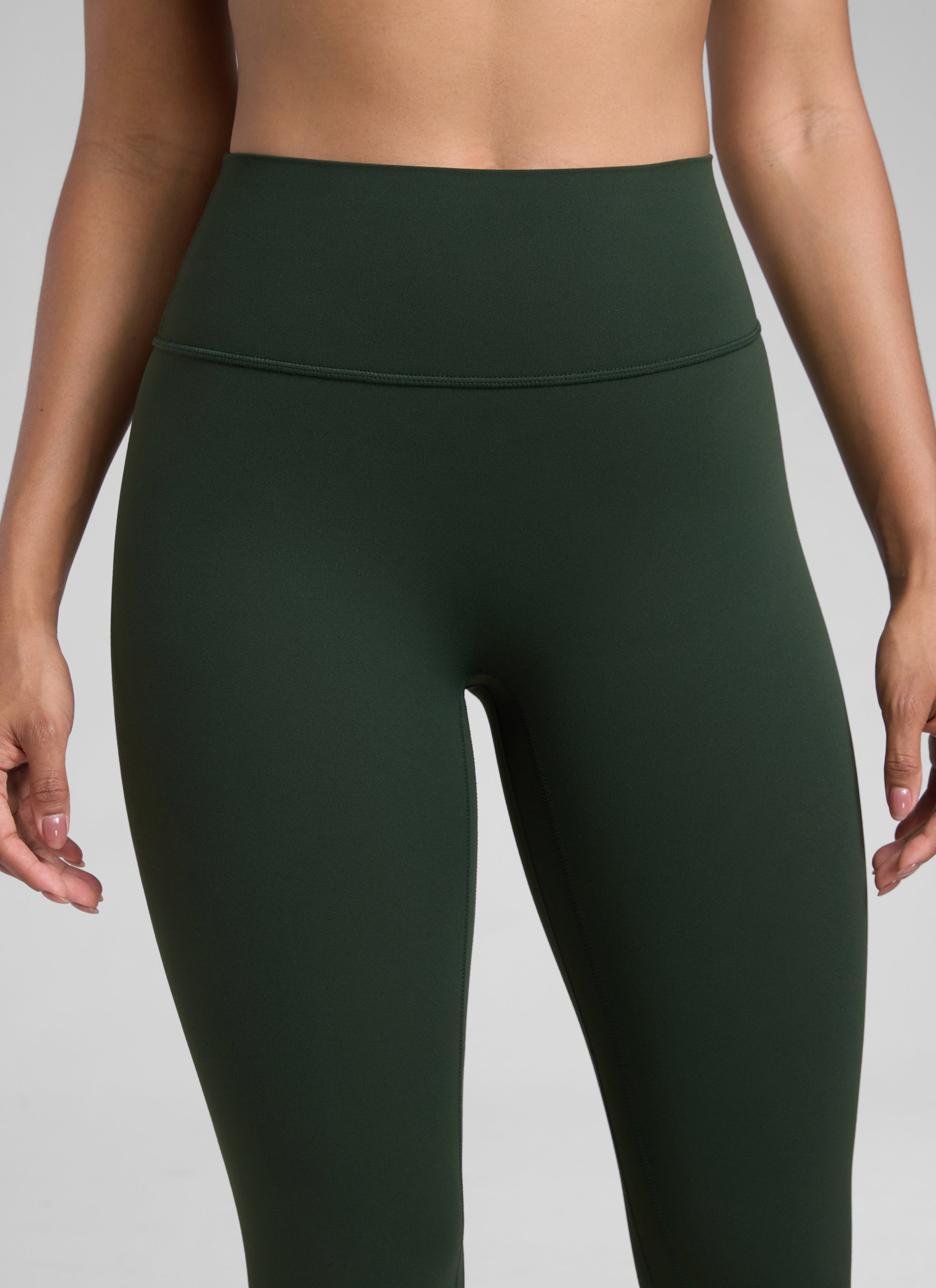 CRZ YOGA Women Butterlift High Rise Scrunch Butt Legging No Front Seam Legend Green @model_info:Barbara