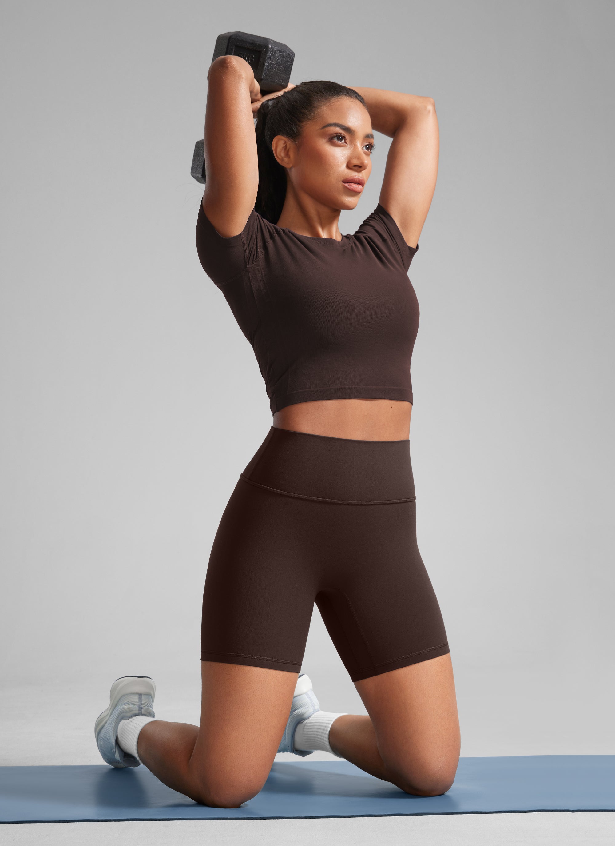 CRZ YOGA Butterlift Womens Scrunch Butt Biker Shorts 6'' No Front Seam Hot Fudge Brown @model_info:Crystal