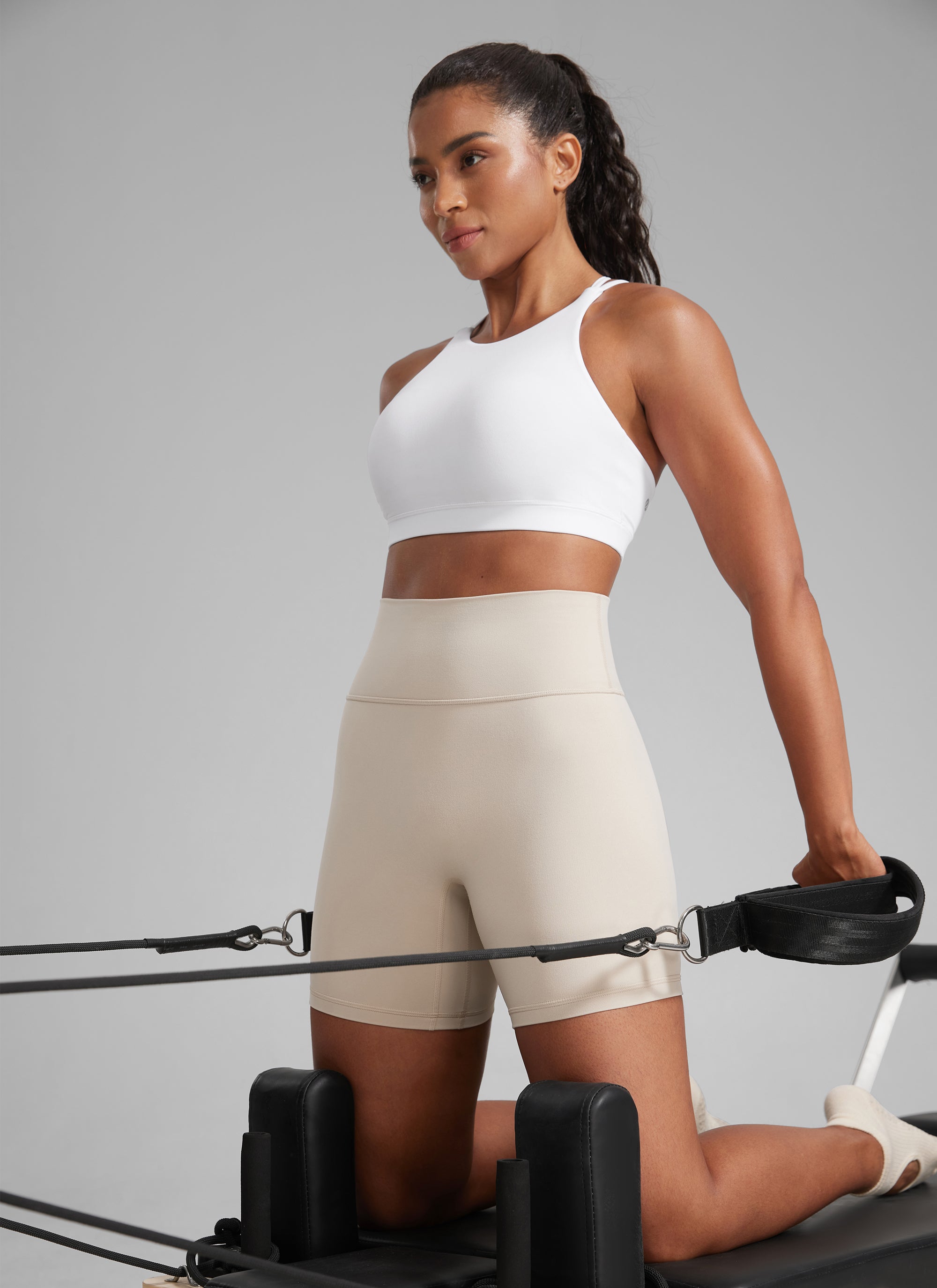 CRZ YOGA Butterlift Womens Scrunch Butt Biker Shorts 6'' No Front Seam Mojave Tan @model_info:Crystal