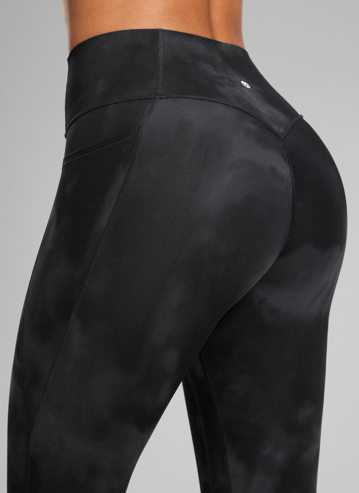 CRZ YOGA Women's Butterlift High Rise No Front Seam Pocket Legging Black Tie Dye Flowers @model_info:C