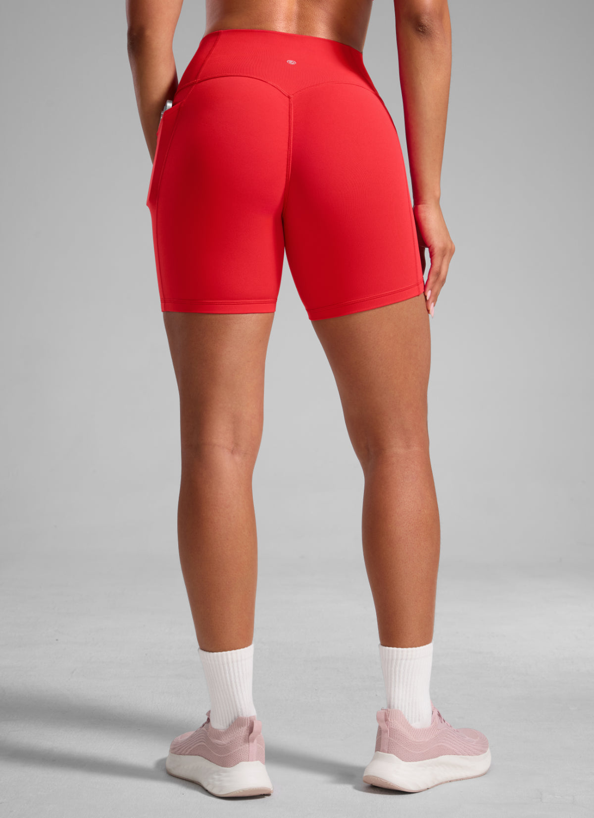 CRZ YOGA Butterlift Womens Scrunch Butt No Front Seam Pocket Biker Shorts 5'' Deep Red @model_info:Crystal