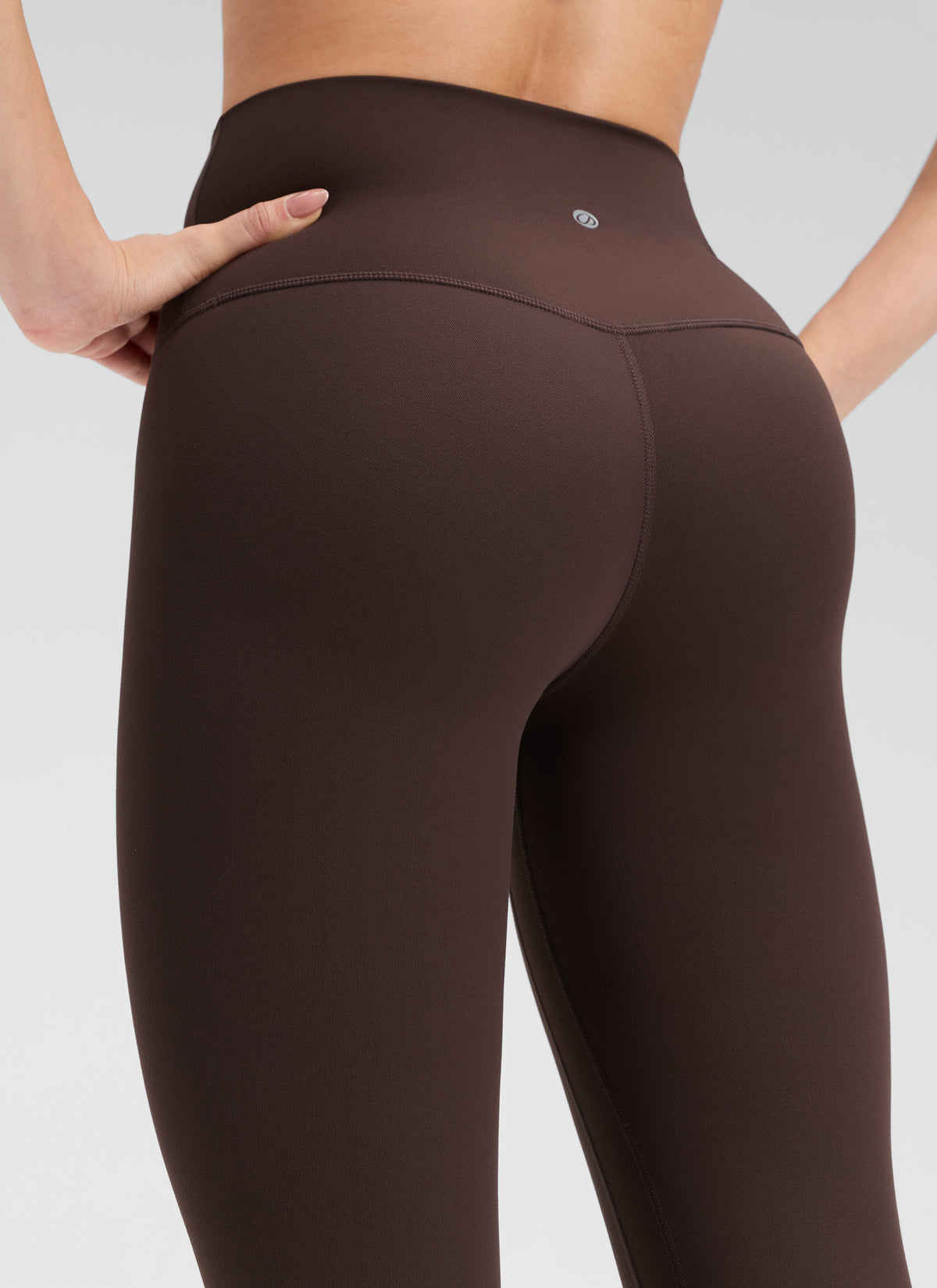 CRZ YOGA Women's Butterluxe Yoga High Rise No Front Seam Legging 25'' Hot Fudge Brown @model_info:Bruna