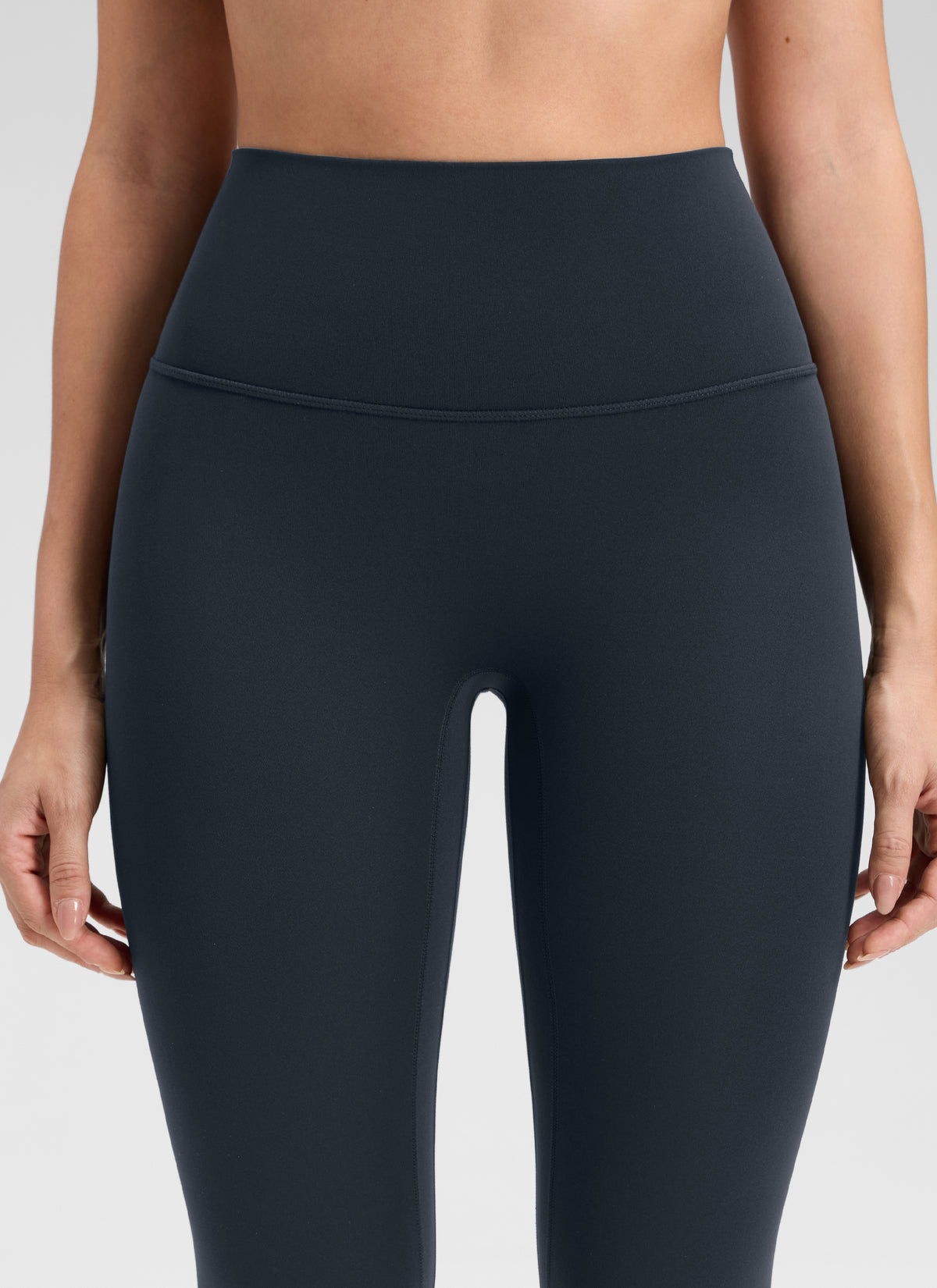 CRZ YOGA Women's Butterluxe Yoga High Rise No Front Seam Legging 25'' True Navy @model_info:Bruna