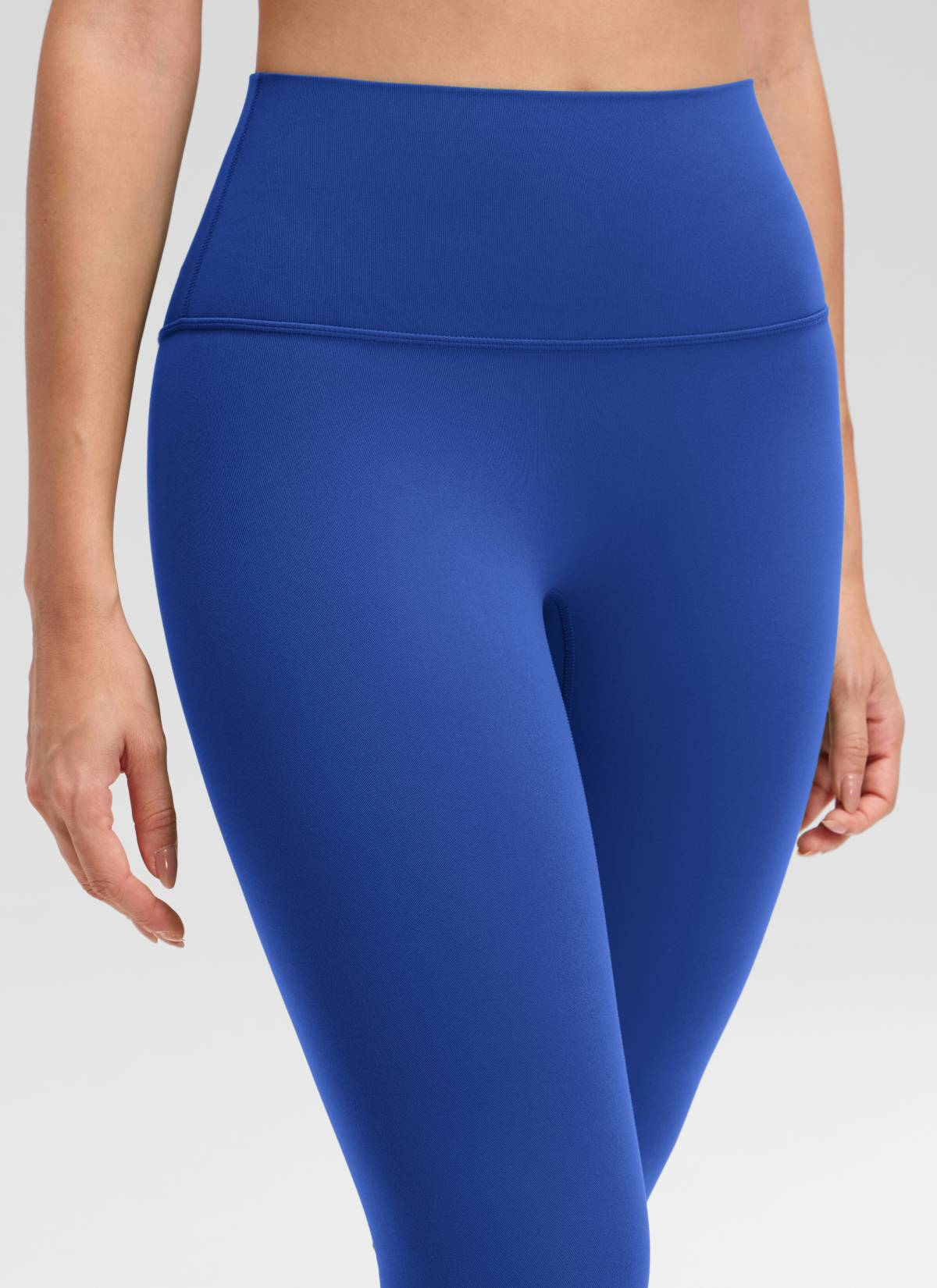 CRZ YOGA Women's Butterluxe Yoga High Rise No Front Seam Legging 25'' Waves Blue @model_info:Bruna