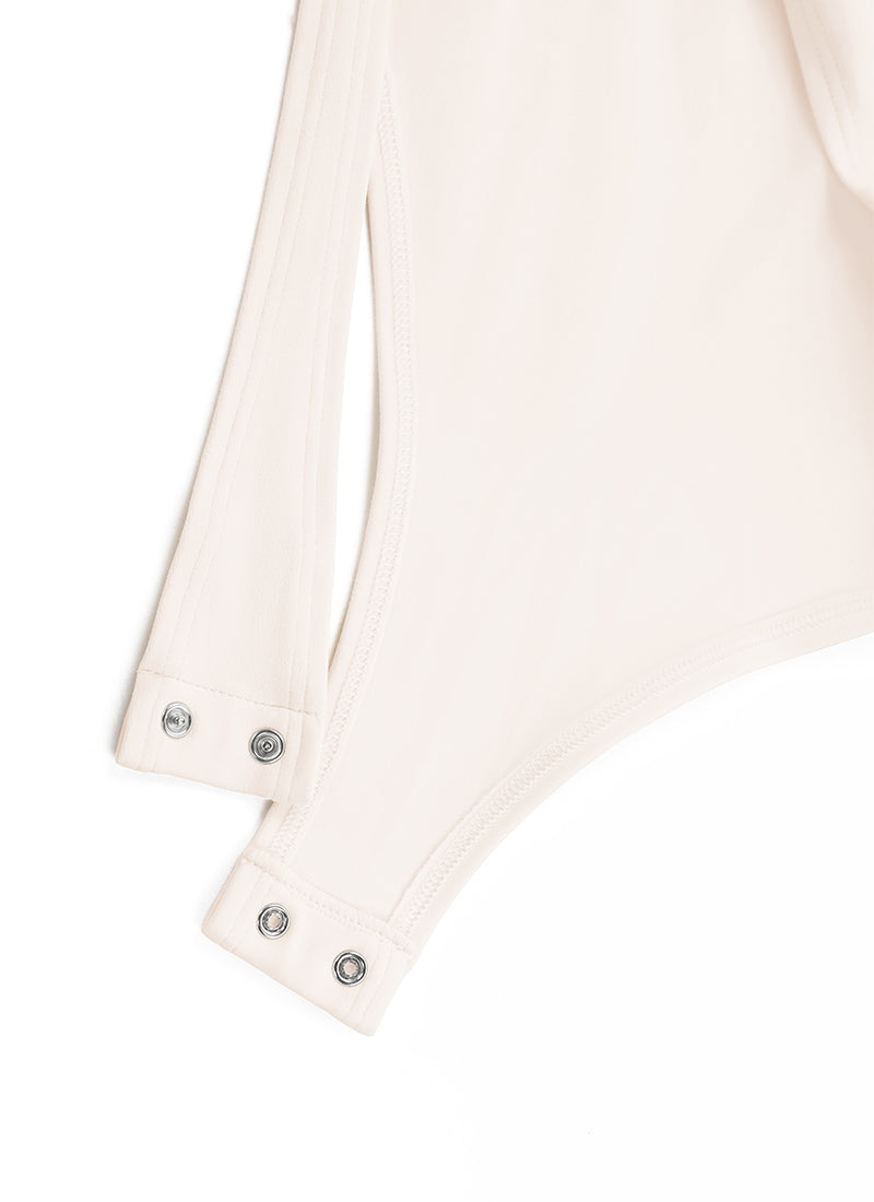 CRZ YOGA Women's Yoga Tight Fit Mock Turtleneck Long Sleeves Bodysuits White Apricot @model_info:NEW