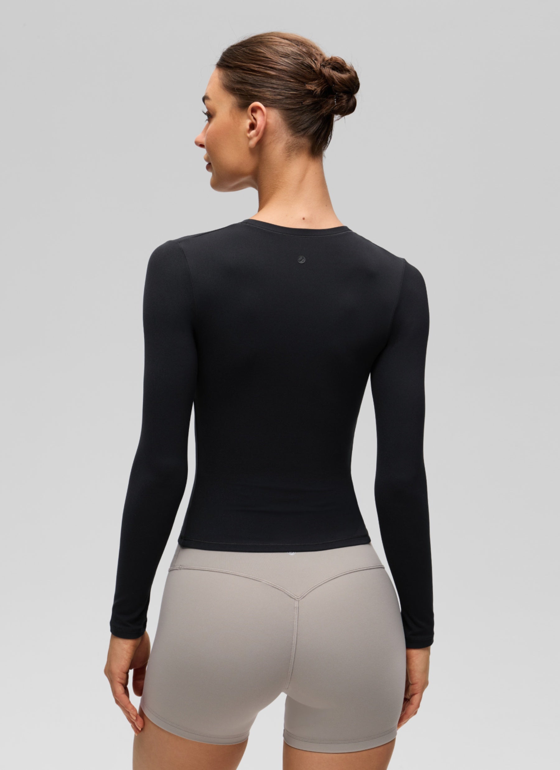 CRZ YOGA Women's Crew Neck Tight Fit Long Sleeve Shirts Casual Tee Black