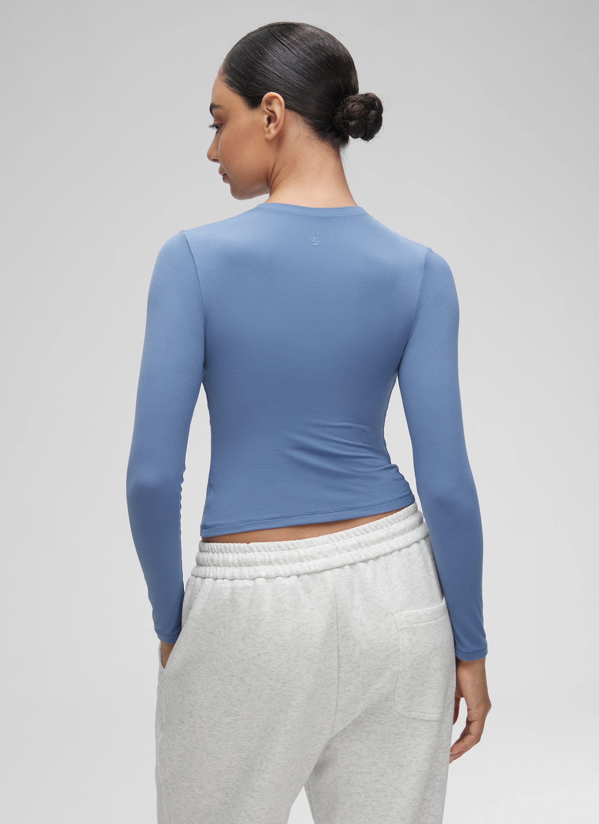 CRZ YOGA Women's Crew Neck Tight Fit Long Sleeve Shirts Casual Tee Oasis Blue