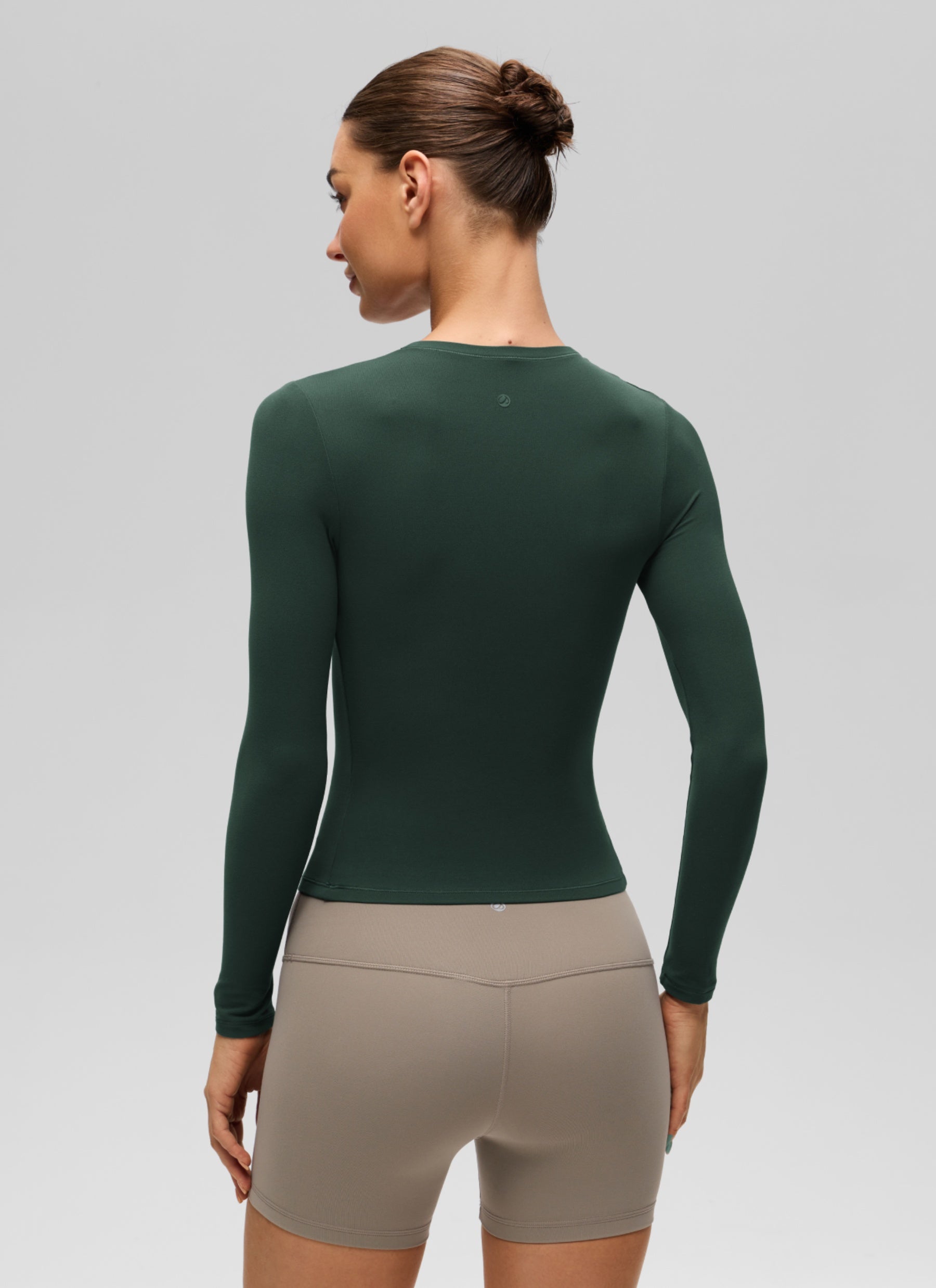 CRZ YOGA Women's Crew Neck Tight Fit Long Sleeve Shirts Casual Tee Legend Green