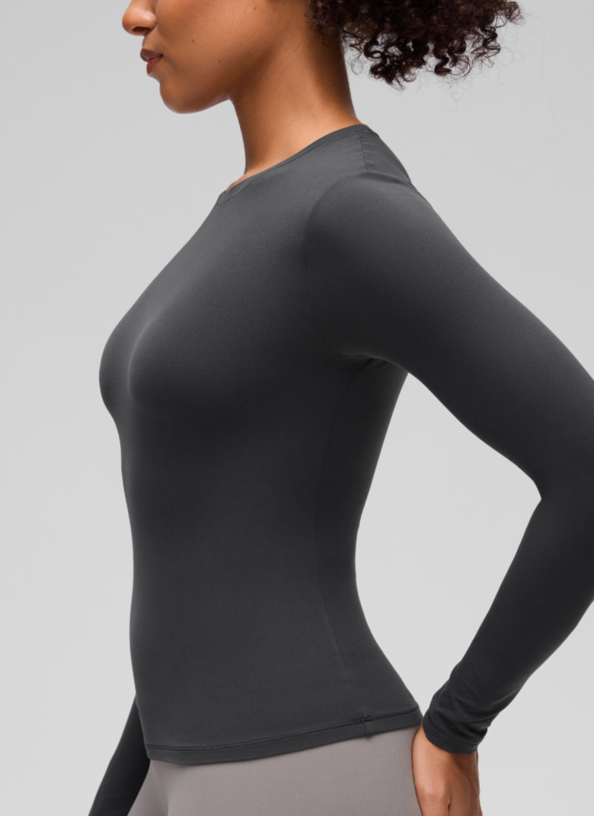 CRZ YOGA Women's Crew Neck Tight Fit Long Sleeve Shirts Casual Tee Mysterious Grey @model_info:F