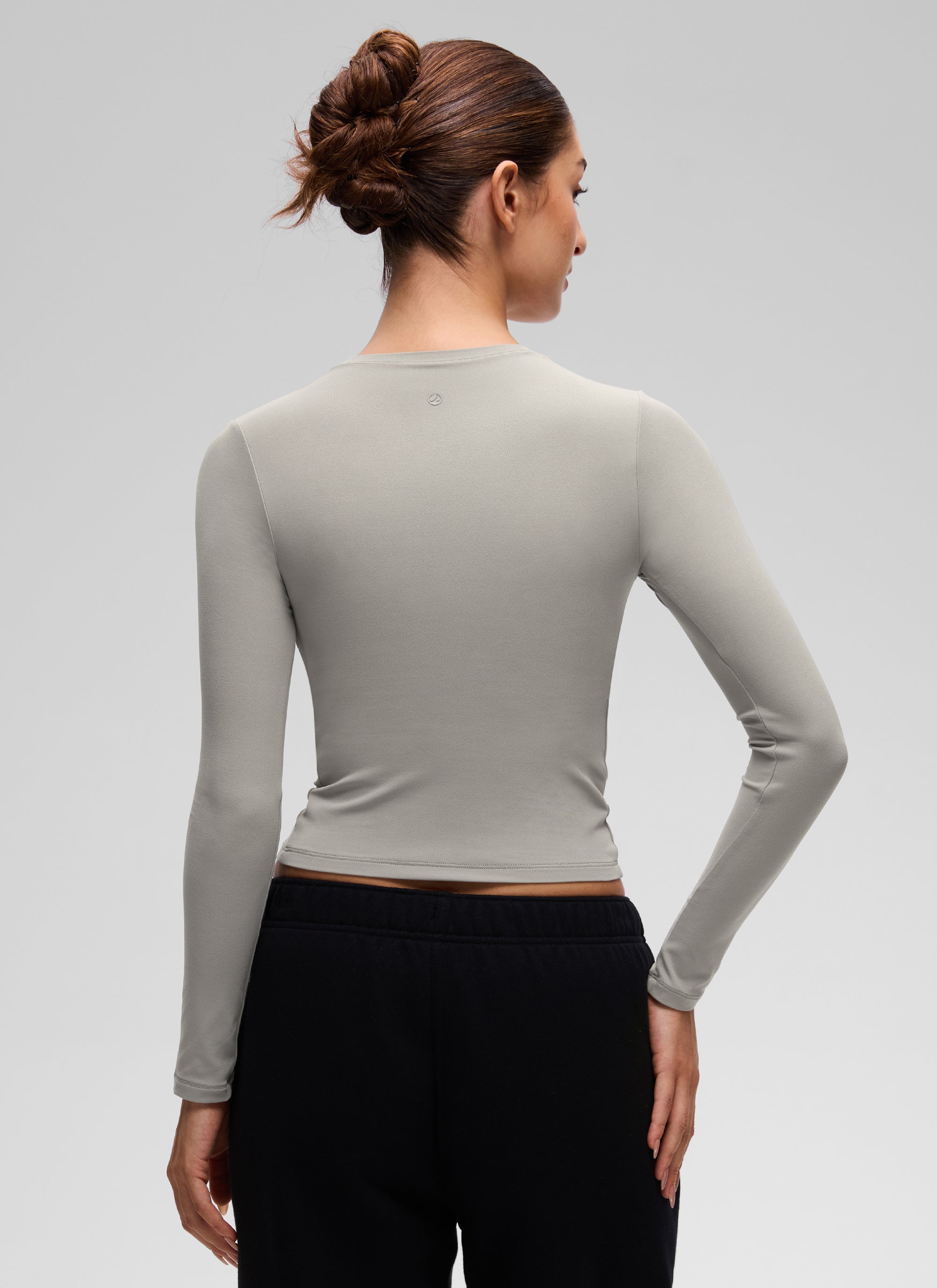 CRZ YOGA Women's Crew Neck Tight Fit Long Sleeve Shirts Casual Tee Rocky Grey