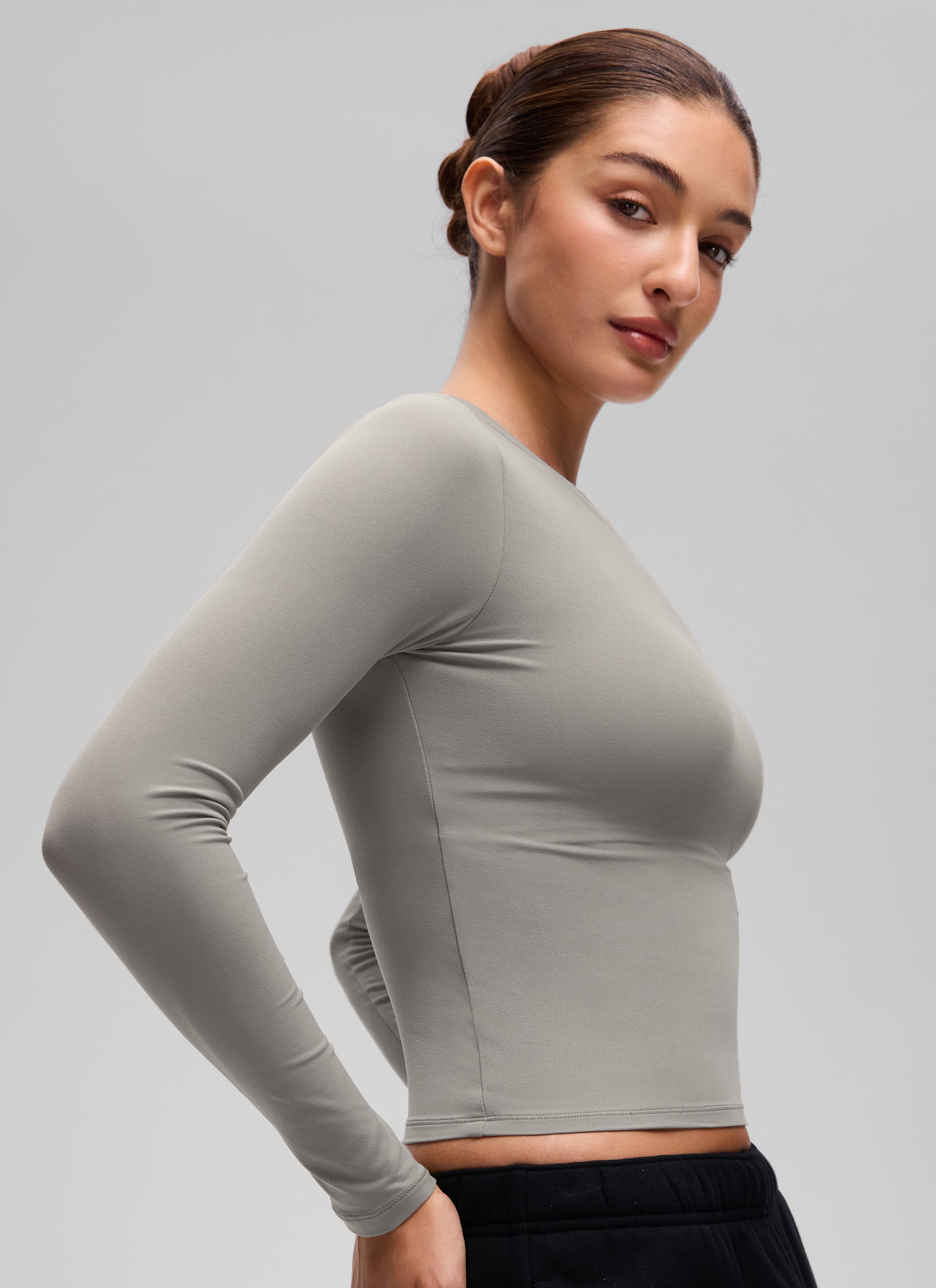 CRZ YOGA Women's Crew Neck Tight Fit Long Sleeve Shirts Casual Tee Rocky Grey