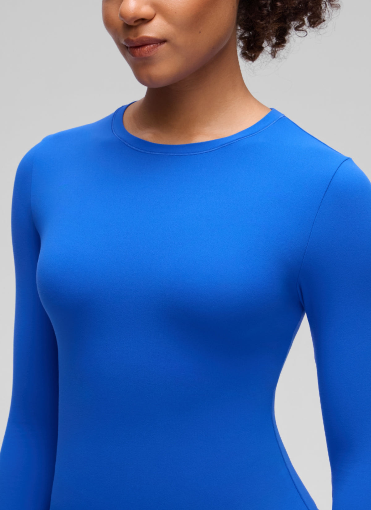 CRZ YOGA Women's Crew Neck Tight Fit Long Sleeve Shirts Casual Tee Sparkle Blue @model_info:F