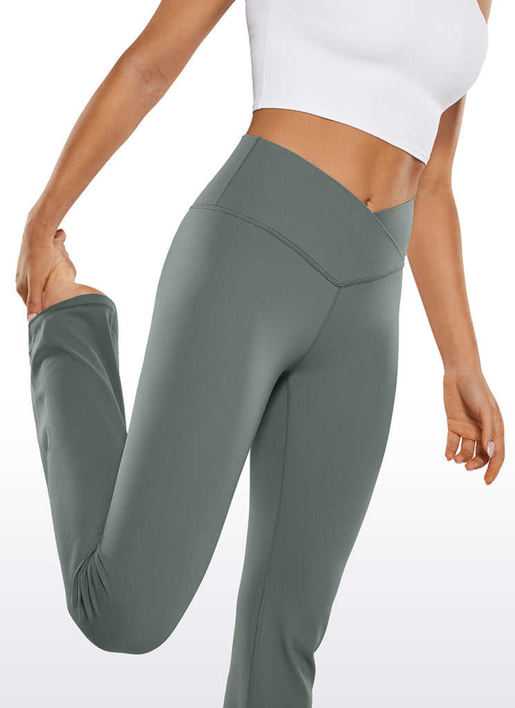 CRZ YOGA Calça legging feminina Butterluxe Crossover Workout Capri 59 cm –  Cintura alta V Cross Crop Gym Athletic Yoga Pants, Elfin roxo, GG